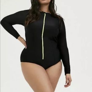 Torrid black rash guard one piece size 0x